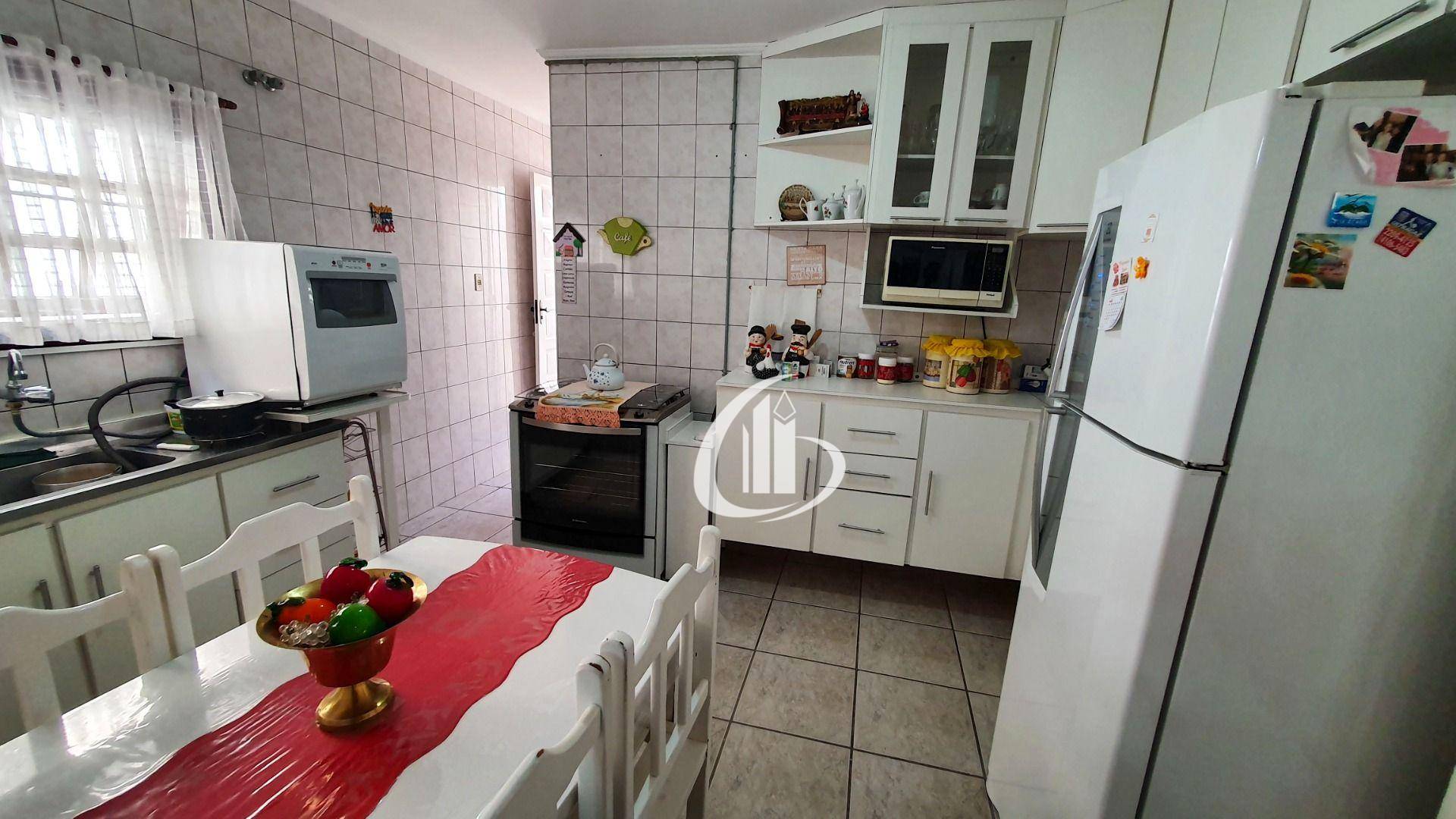 Sobrado à venda com 6 quartos, 278m² - Foto 14