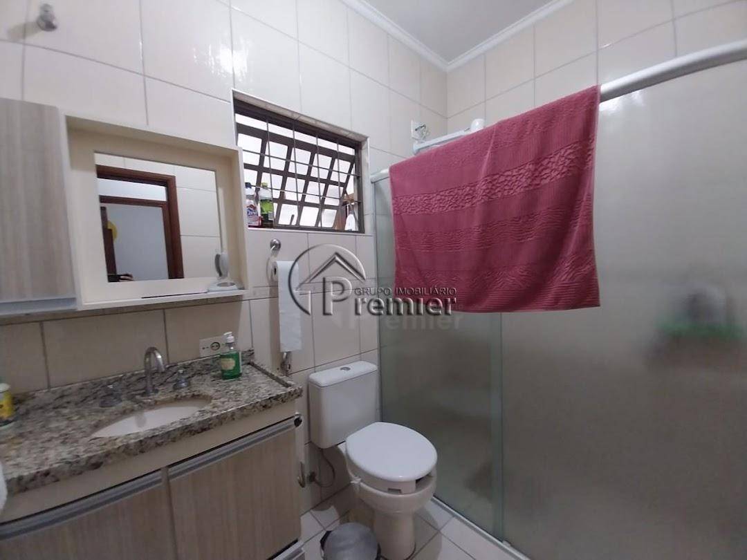 Casa à venda com 4 quartos, 150m² - Foto 13