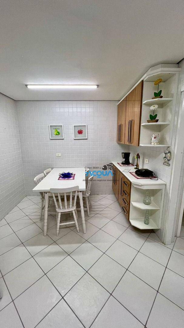 Apartamento à venda com 3 quartos, 185m² - Foto 6