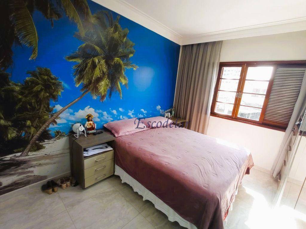 Sobrado à venda com 4 quartos, 200m² - Foto 18