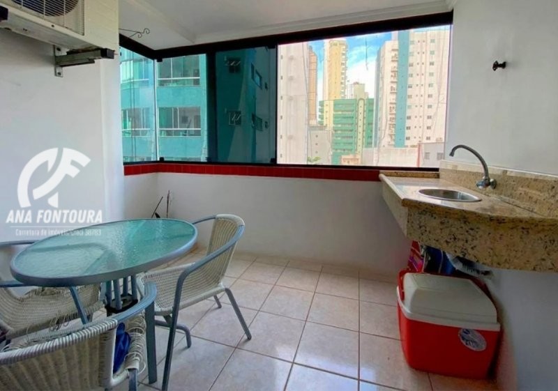 Apartamento à venda com 3 quartos, 90m² - Foto 4