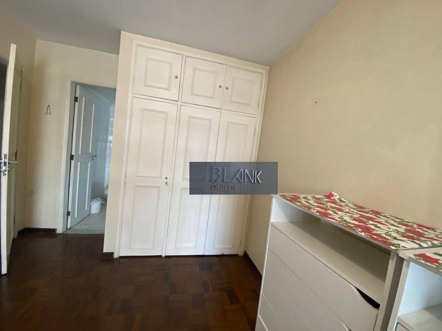 Apartamento à venda com 4 quartos, 160m² - Foto 29