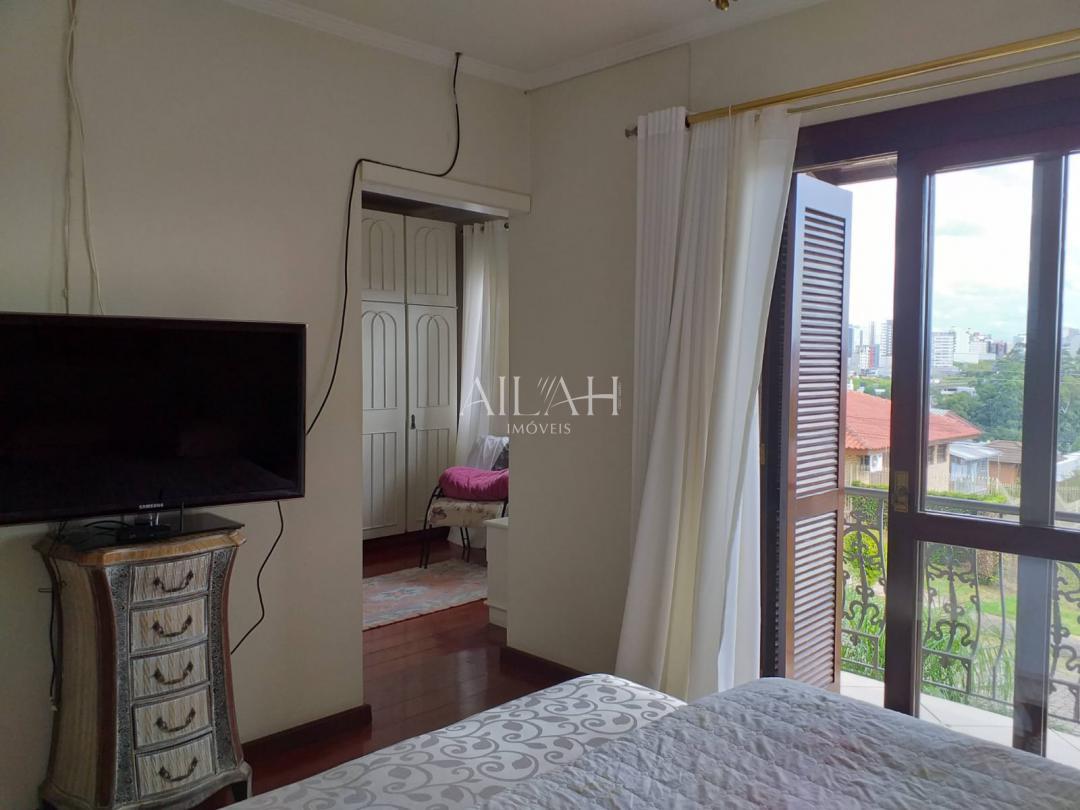 Casa à venda com 4 quartos, 260m² - Foto 14