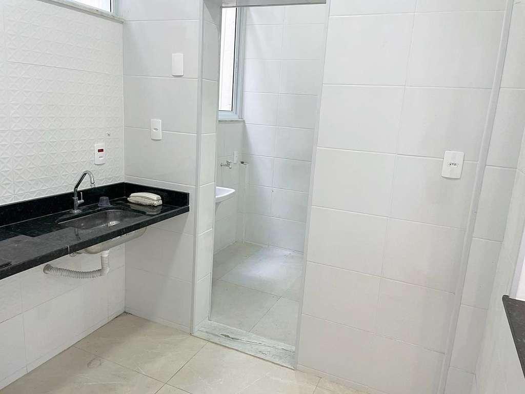 Apartamento à venda com 2 quartos, 78m² - Foto 2