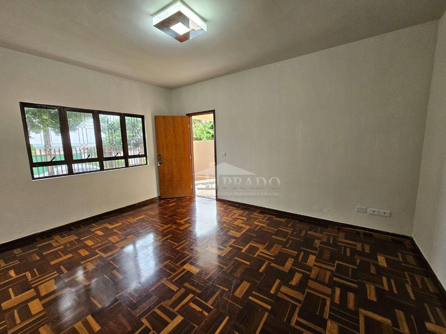 Casa à venda com 3 quartos, 233m² - Foto 8