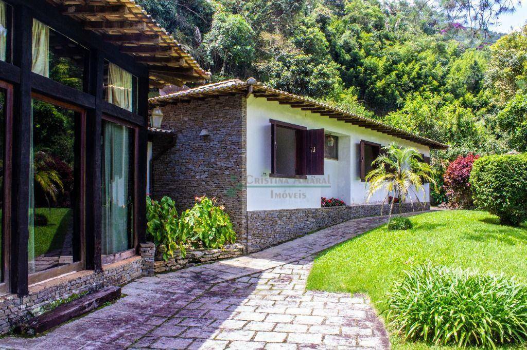 Casa de Condomínio à venda com 5 quartos, 273m² - Foto 9