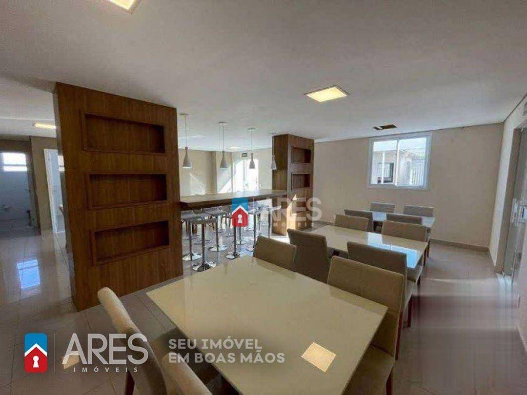 Apartamento para alugar com 2 quartos, 60m² - Foto 12