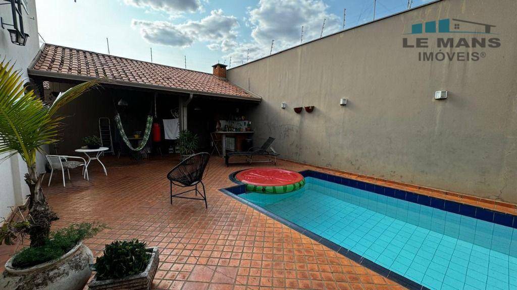 Casa à venda com 4 quartos, 180m² - Foto 30