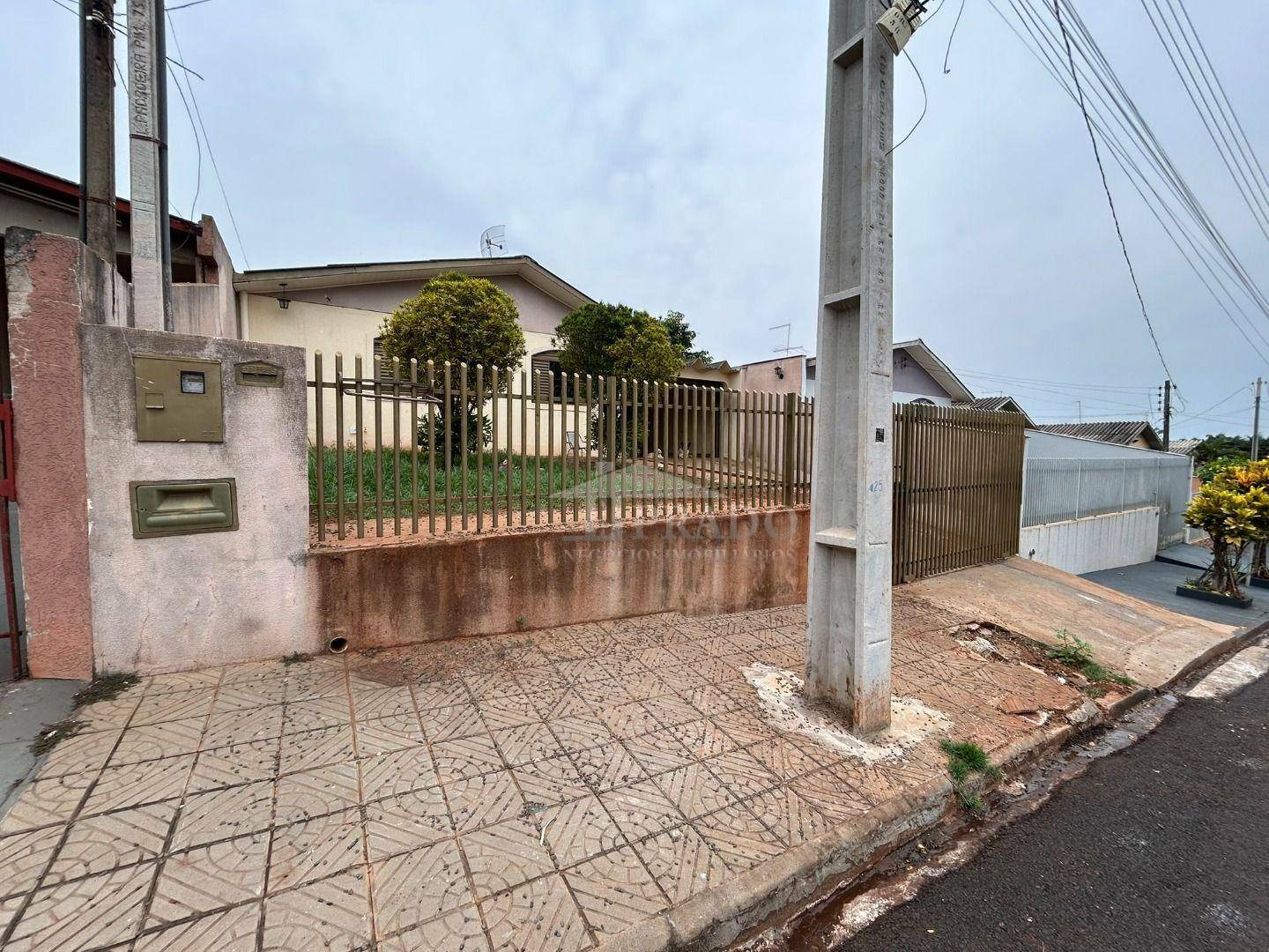 Casa à venda com 3 quartos, 168m² - Foto 3