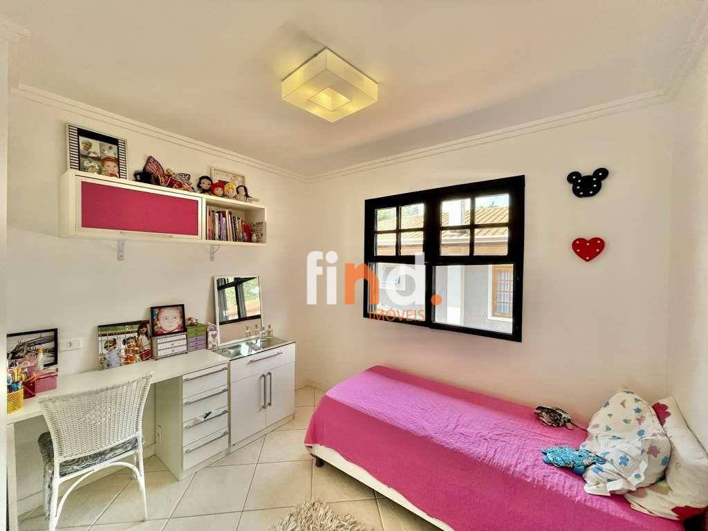 Casa de Condomínio à venda com 4 quartos, 250m² - Foto 14