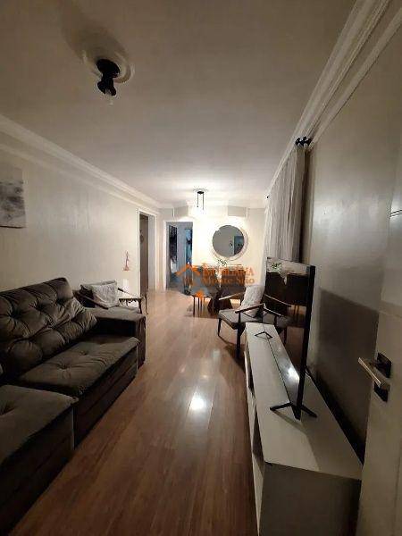 Apartamento à venda com 2 quartos, 62m² - Foto 1