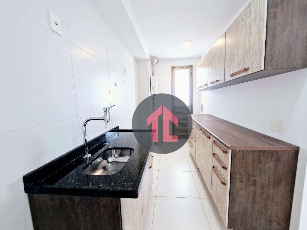 Apartamento para alugar com 3 quartos, 75m² - Foto 7