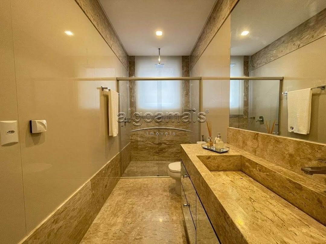 Casa de Condomínio à venda com 5 quartos, 385m² - Foto 19