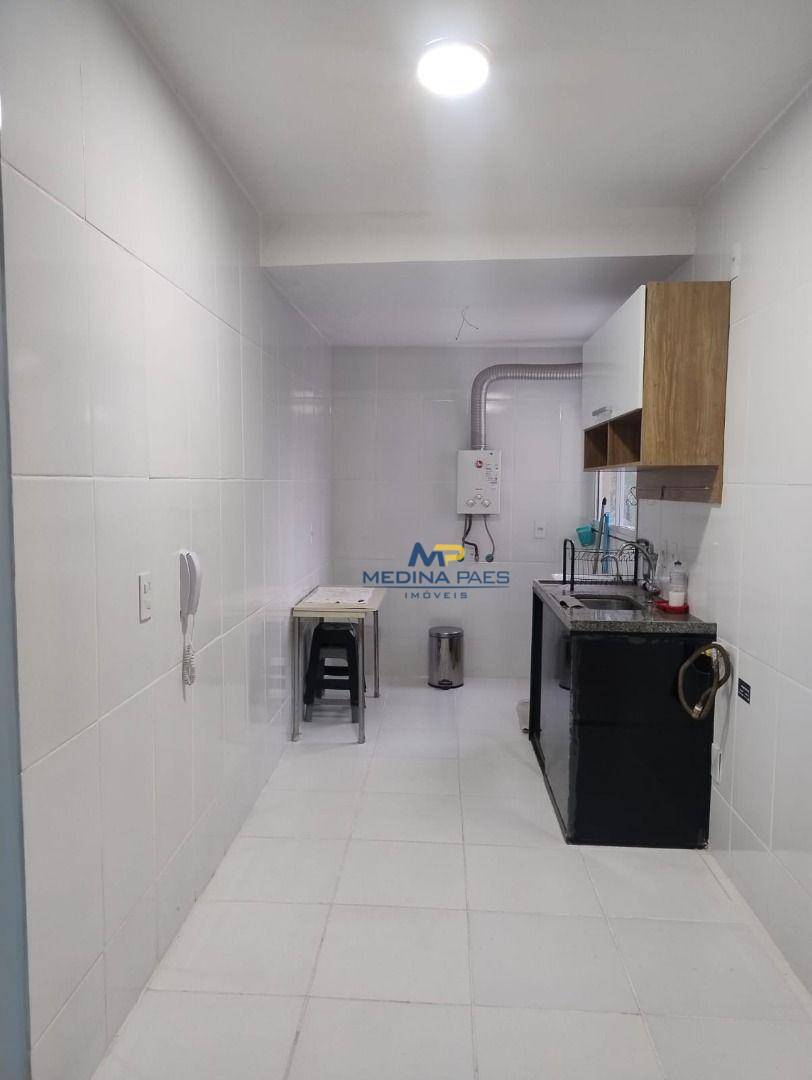 Apartamento à venda com 2 quartos, 60m² - Foto 7