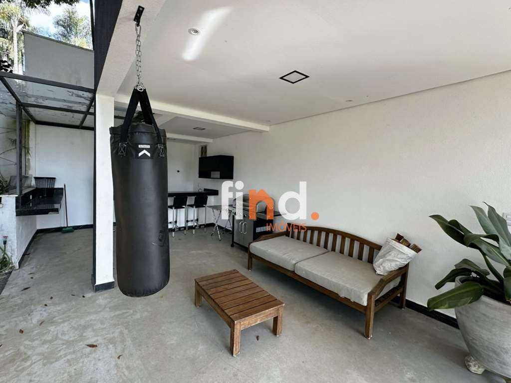 Casa à venda com 3 quartos, 368m² - Foto 64