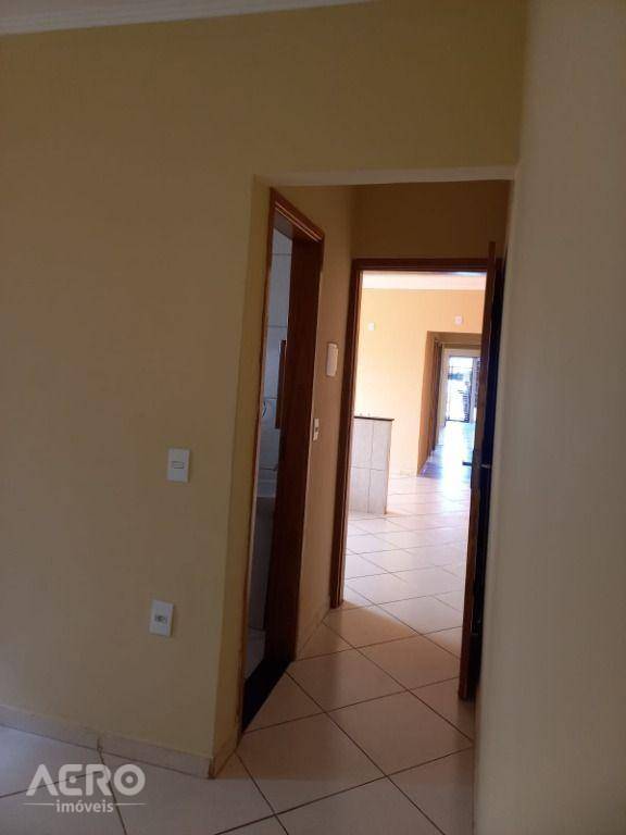 Casa à venda com 2 quartos, 107m² - Foto 5