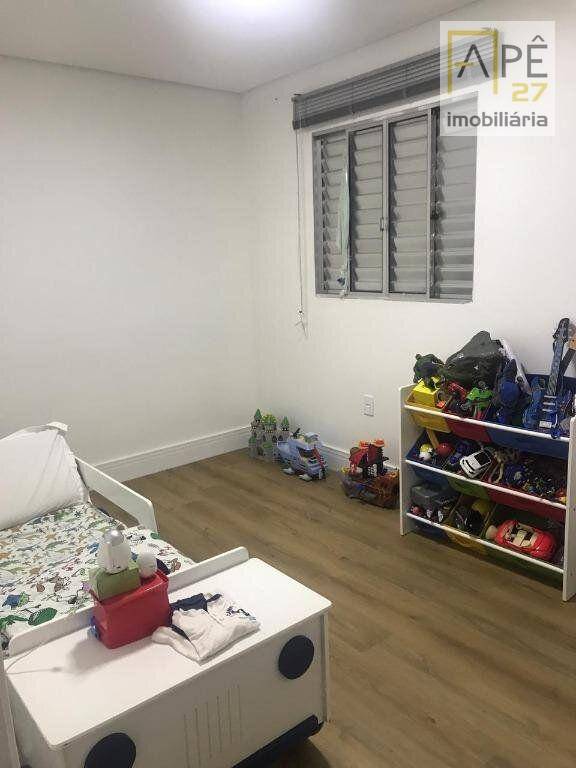 Casa à venda com 3 quartos, 332m² - Foto 6