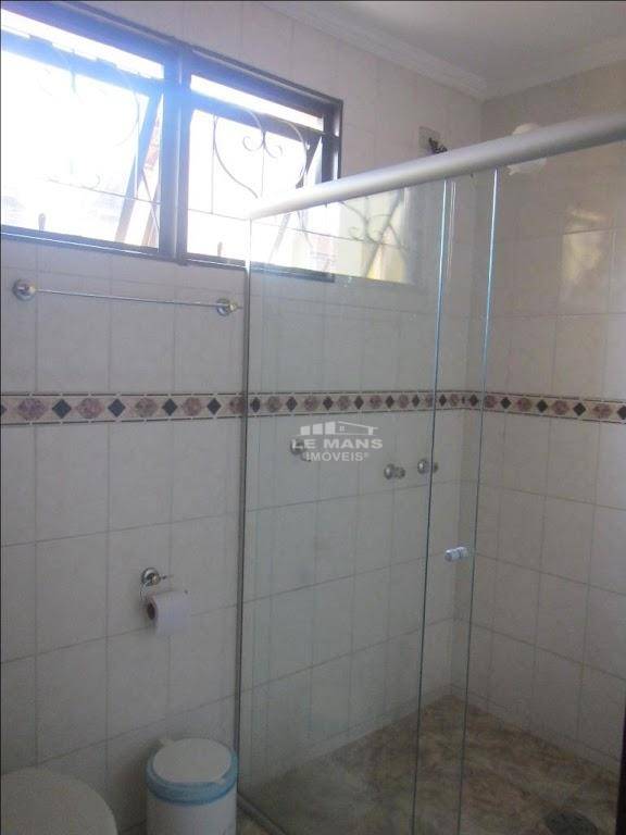 Casa à venda com 3 quartos, 200m² - Foto 22