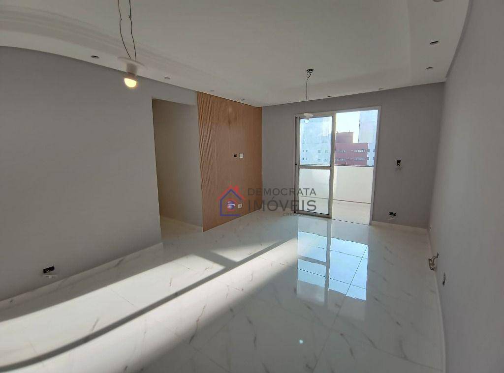 Apartamento à venda com 2 quartos, 62m² - Foto 1