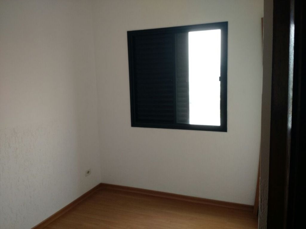 Apartamento à venda com 3 quartos, 73m² - Foto 2