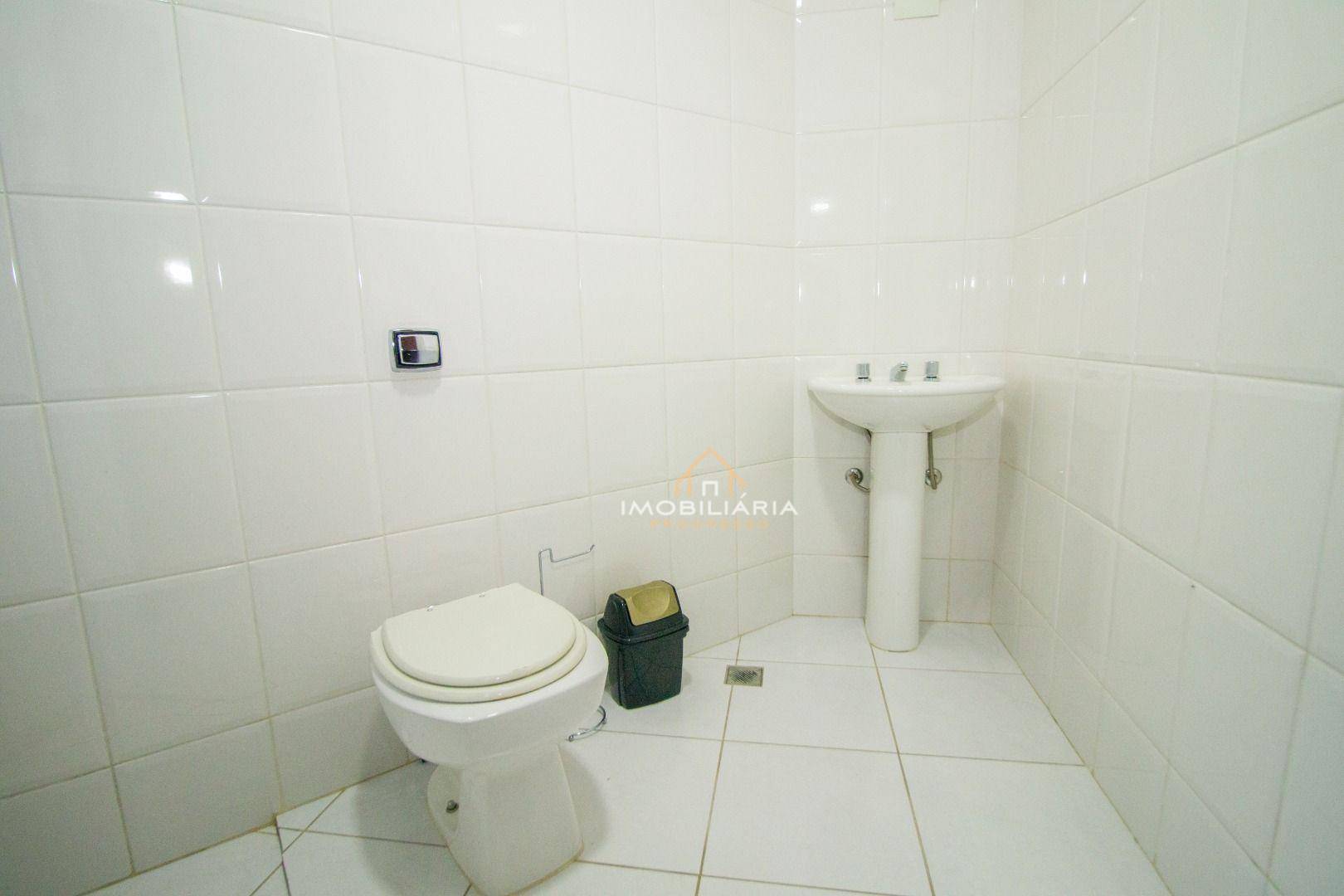 Sobrado à venda com 3 quartos, 244m² - Foto 33