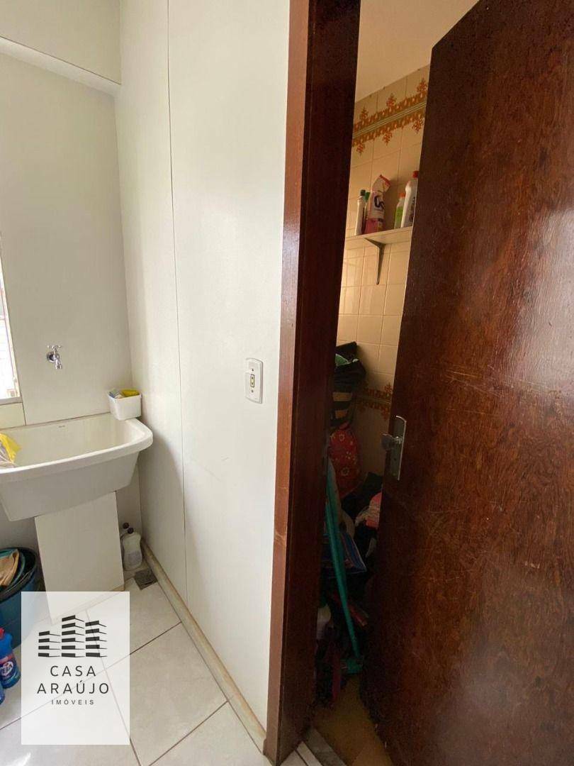 Apartamento à venda com 4 quartos, 140m² - Foto 18