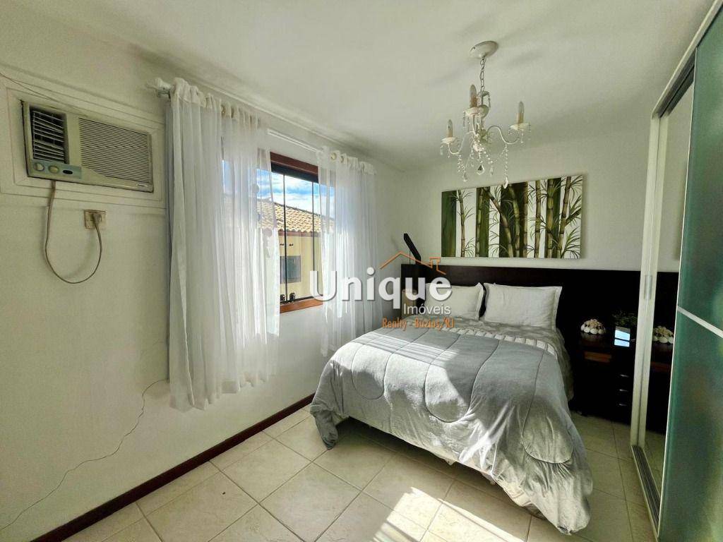 Casa de Condomínio à venda com 4 quartos, 300m² - Foto 17