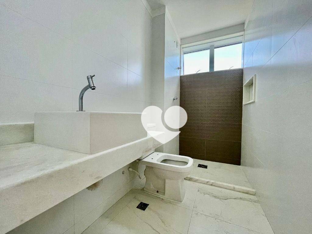 Apartamento à venda com 4 quartos, 215m² - Foto 20