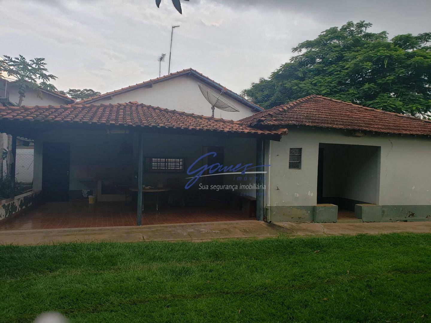 Fazenda à venda com 1 quarto, 160M2 - Foto 1