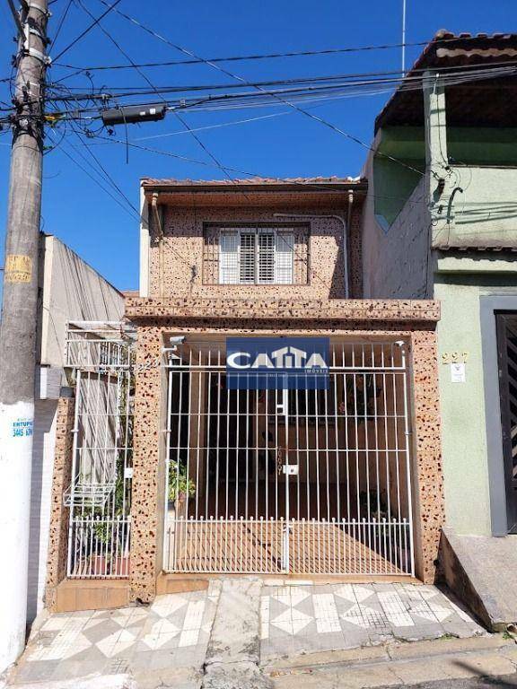 Sobrado à venda com 3 quartos, 150m² - Foto 1