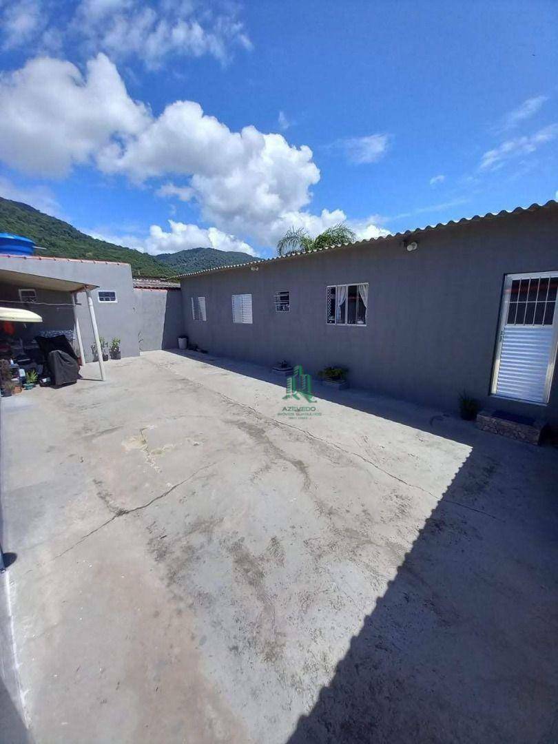 Casa à venda com 1 quarto, 300m² - Foto 4