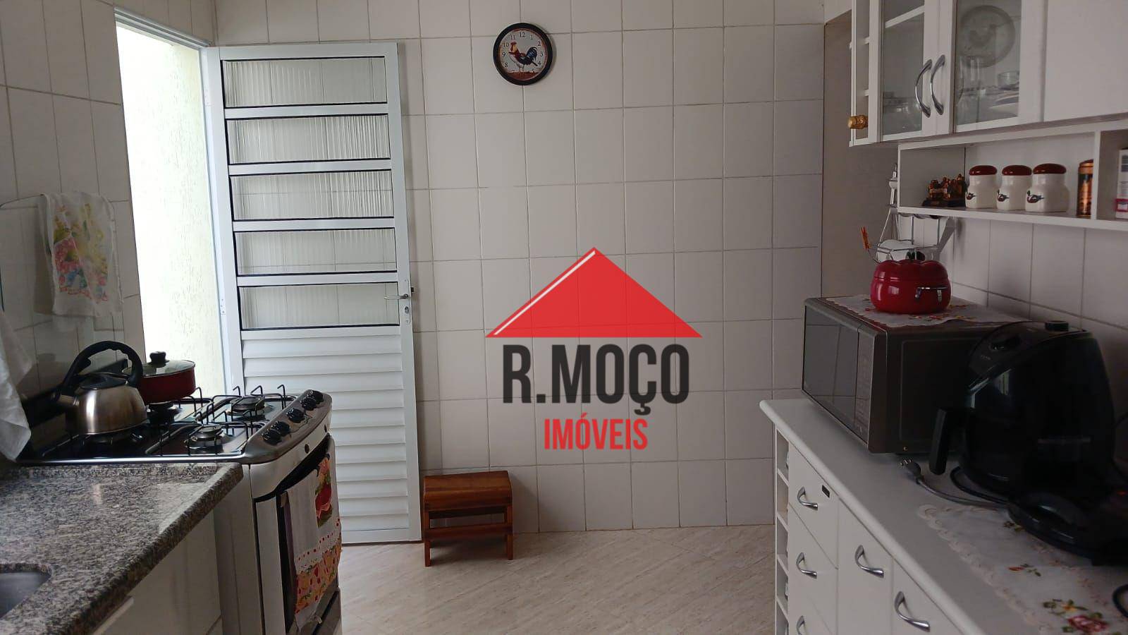 Sobrado à venda com 2 quartos, 140m² - Foto 13