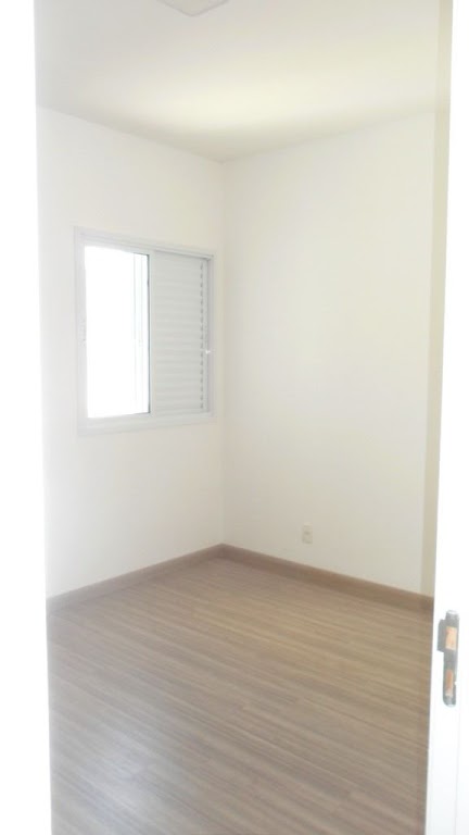 Apartamento para alugar com 2 quartos, 64m² - Foto 9