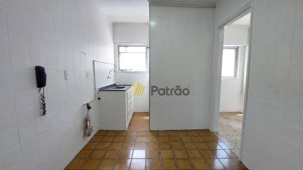 Apartamento à venda com 2 quartos, 72m² - Foto 9