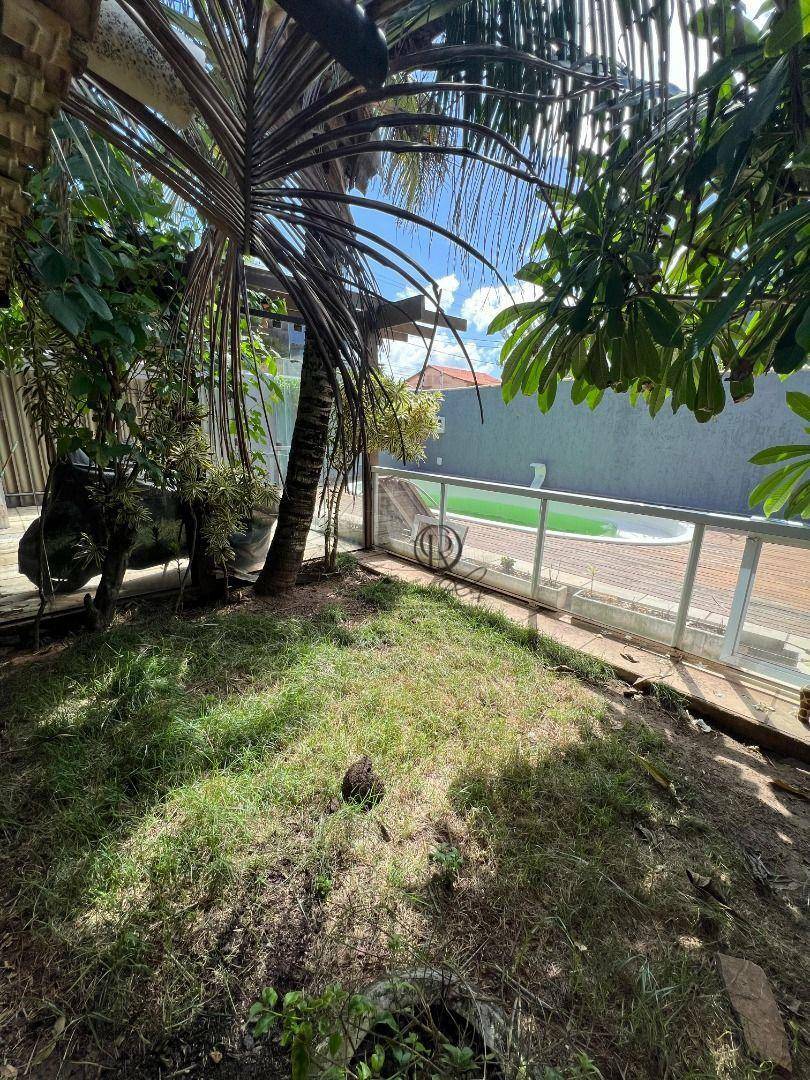 Casa para alugar com 4 quartos, 289m² - Foto 9