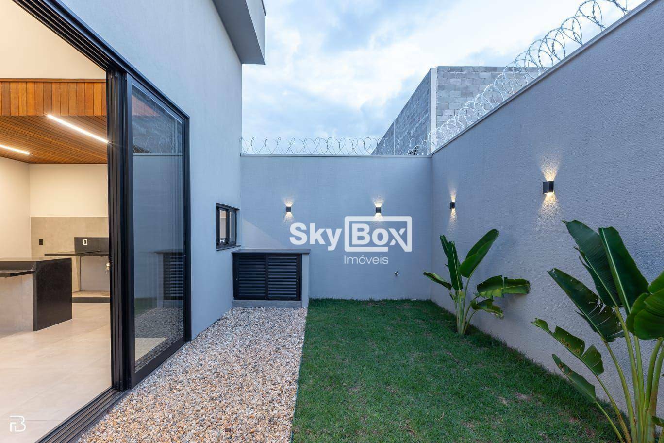 Casa à venda com 3 quartos, 183m² - Foto 14