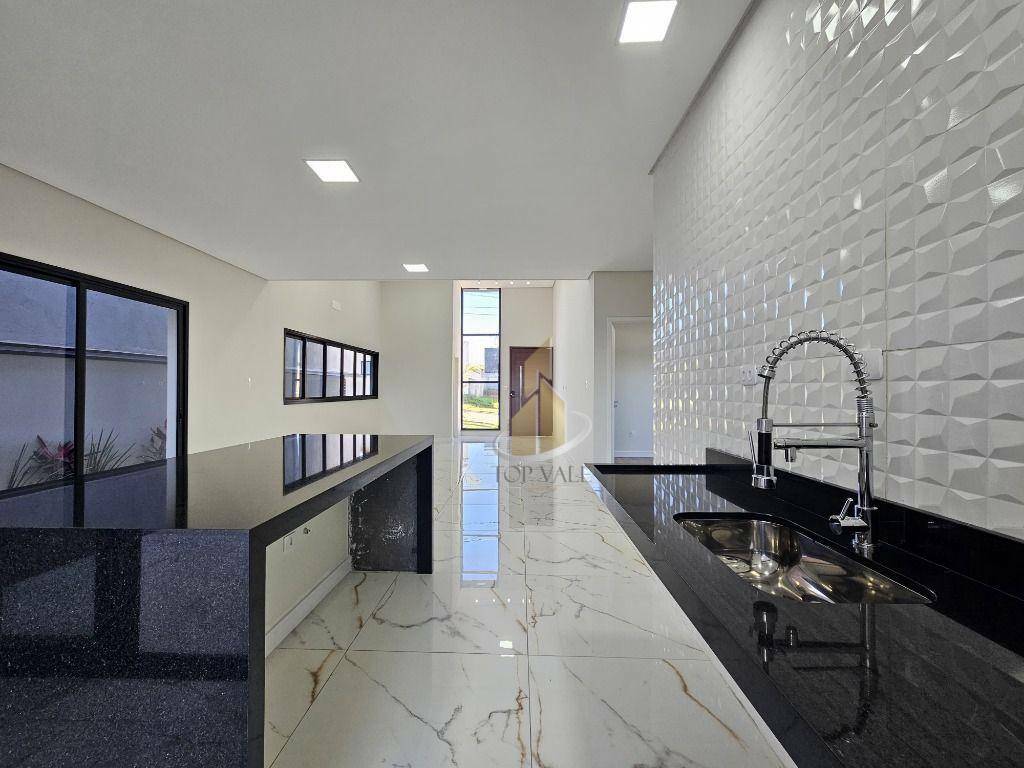 Casa de Condomínio à venda com 3 quartos, 192m² - Foto 3