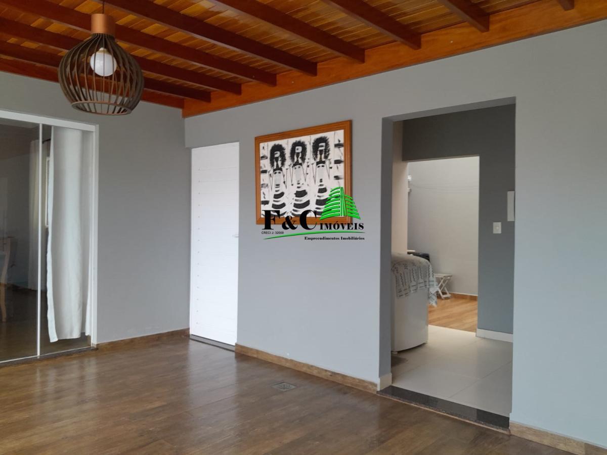 Casa à venda com 3 quartos, 346m² - Foto 4