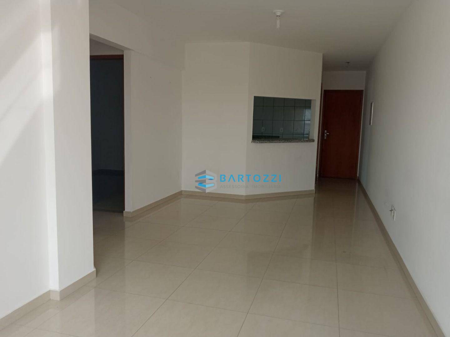 Apartamento à venda com 2 quartos, 70m² - Foto 1