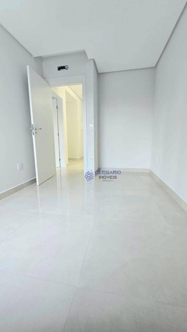 Sobrado à venda com 3 quartos, 205m² - Foto 42