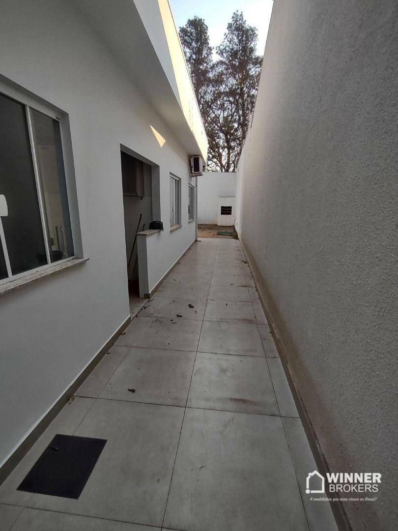 Casa à venda com 2 quartos, 70m² - Foto 14
