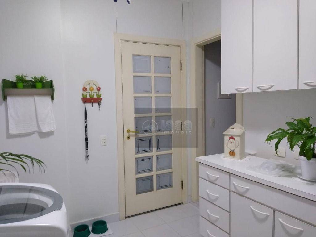 Apartamento à venda com 3 quartos, 260m² - Foto 20