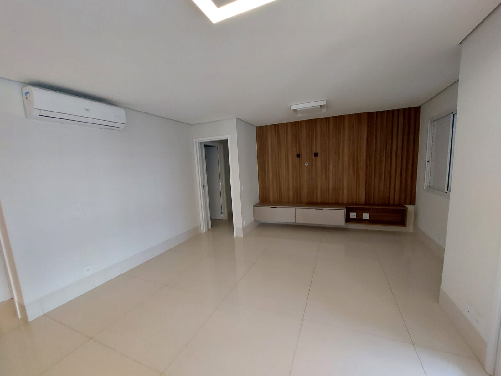 Apartamento para alugar com 3 quartos, 154m² - Foto 11