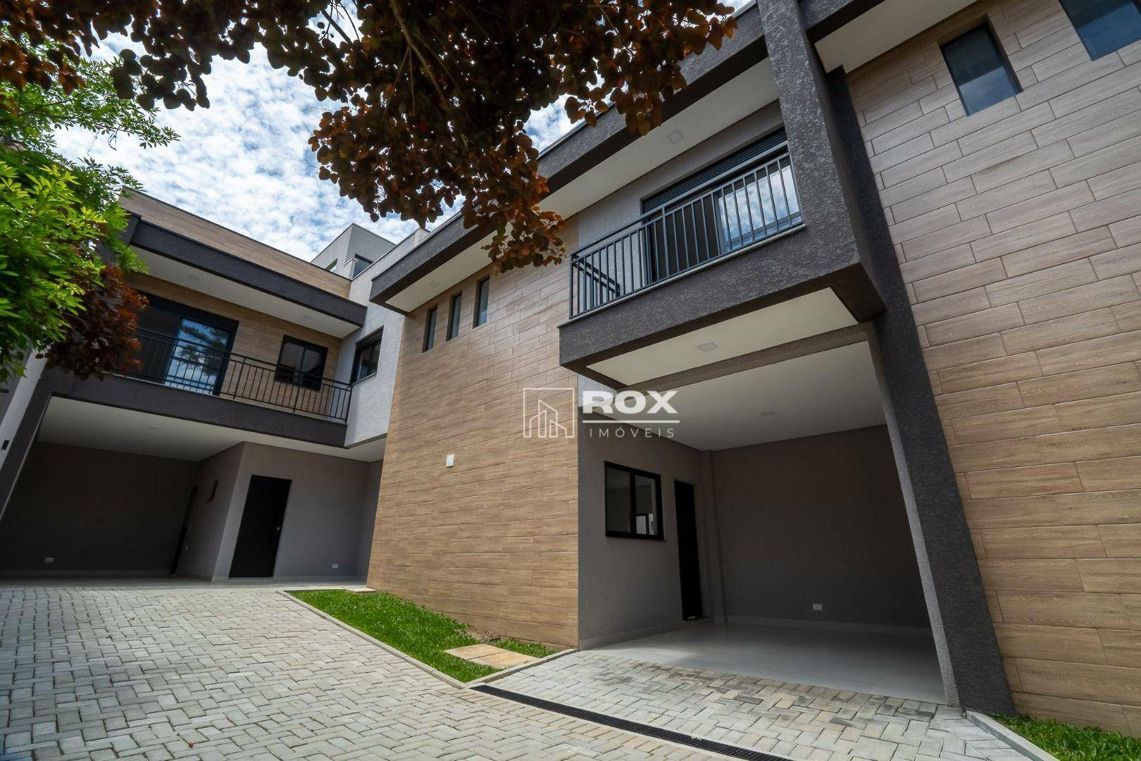 Sobrado à venda com 3 quartos, 108m² - Foto 1