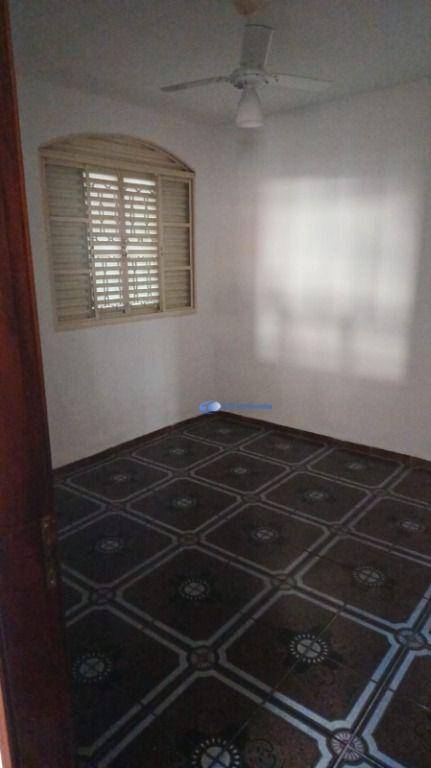 Casa, 3 quartos, 190 m² - Foto 2