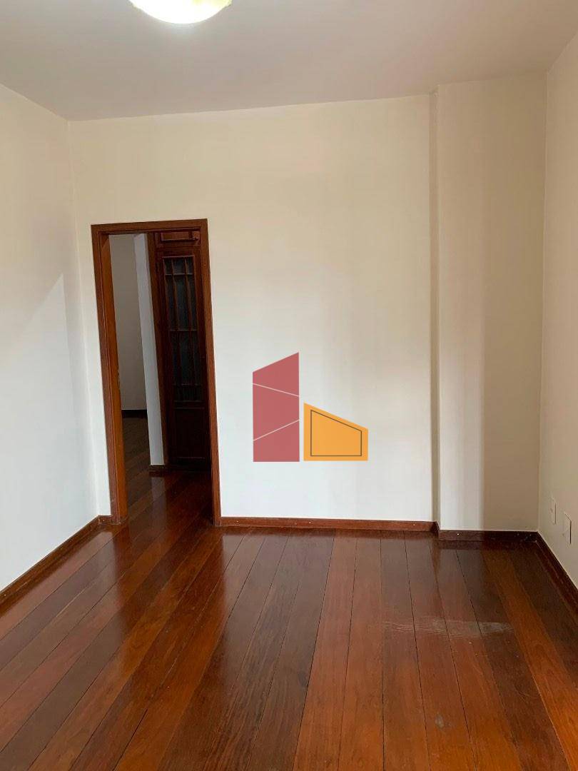 Apartamento à venda com 4 quartos, 195m² - Foto 11