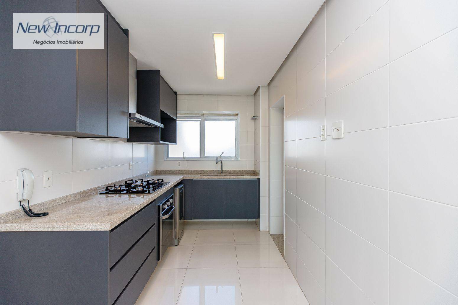 Apartamento à venda com 3 quartos, 157m² - Foto 11