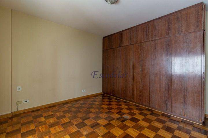 Apartamento à venda com 3 quartos, 180m² - Foto 9