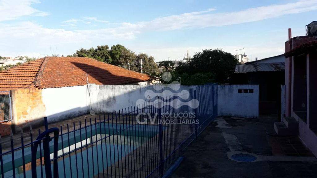 Chácara à venda com 6 quartos, 300m² - Foto 4