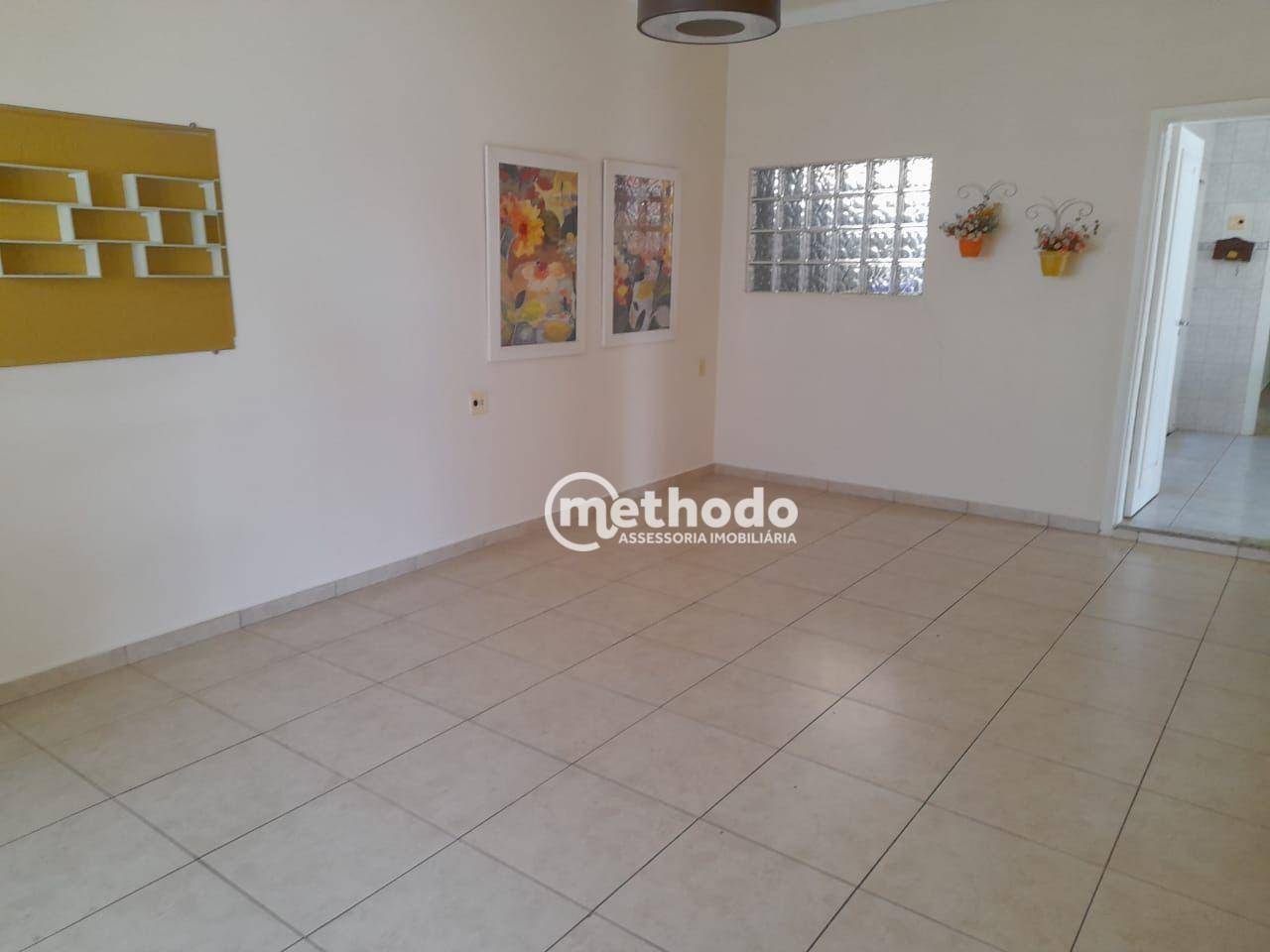 Casa à venda com 3 quartos, 208m² - Foto 5